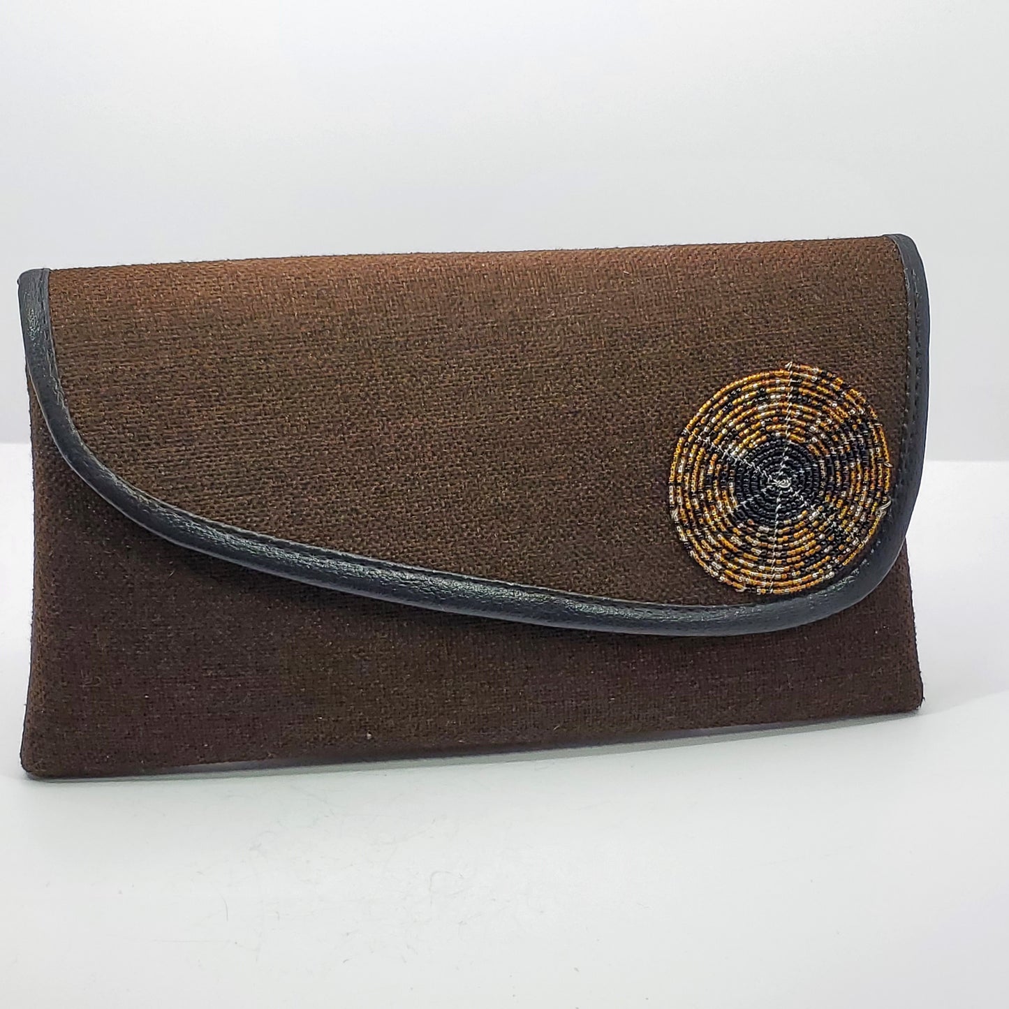 Ardhi Clutch