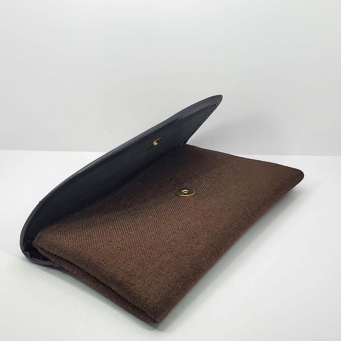 Ardhi Clutch | VANAFRIQ